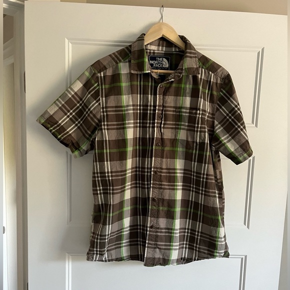 The North Face Short Sleeve Button Up Shirt Men's Size Large - Picture 6 of 6